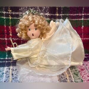 Angel Caroller with Trumpet, Porcelain